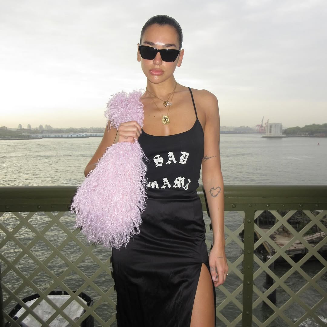 Секреты Дуа Липы, которые помогают ей быть в идеальной форме: топ-5 привычек звезды